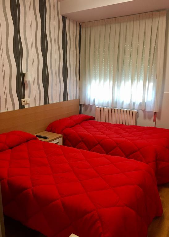 Hostal La Cortijana ログローニョ エクステリア 写真