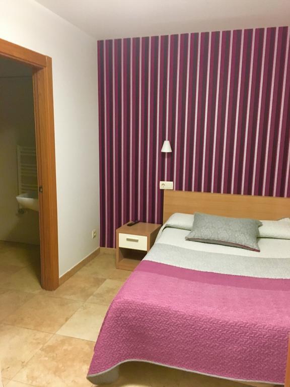 Hostal La Cortijana ログローニョ エクステリア 写真
