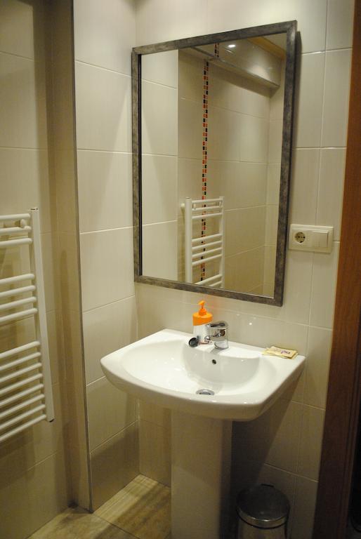 Hostal La Cortijana ログローニョ 部屋 写真